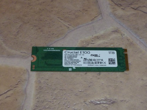 Orginal crucial e100 tb - 1, /