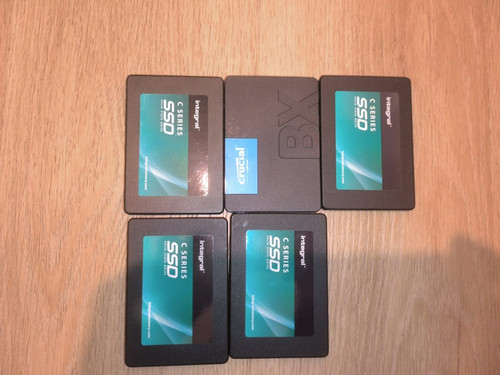 Konvolut sata 5 240gb - x,